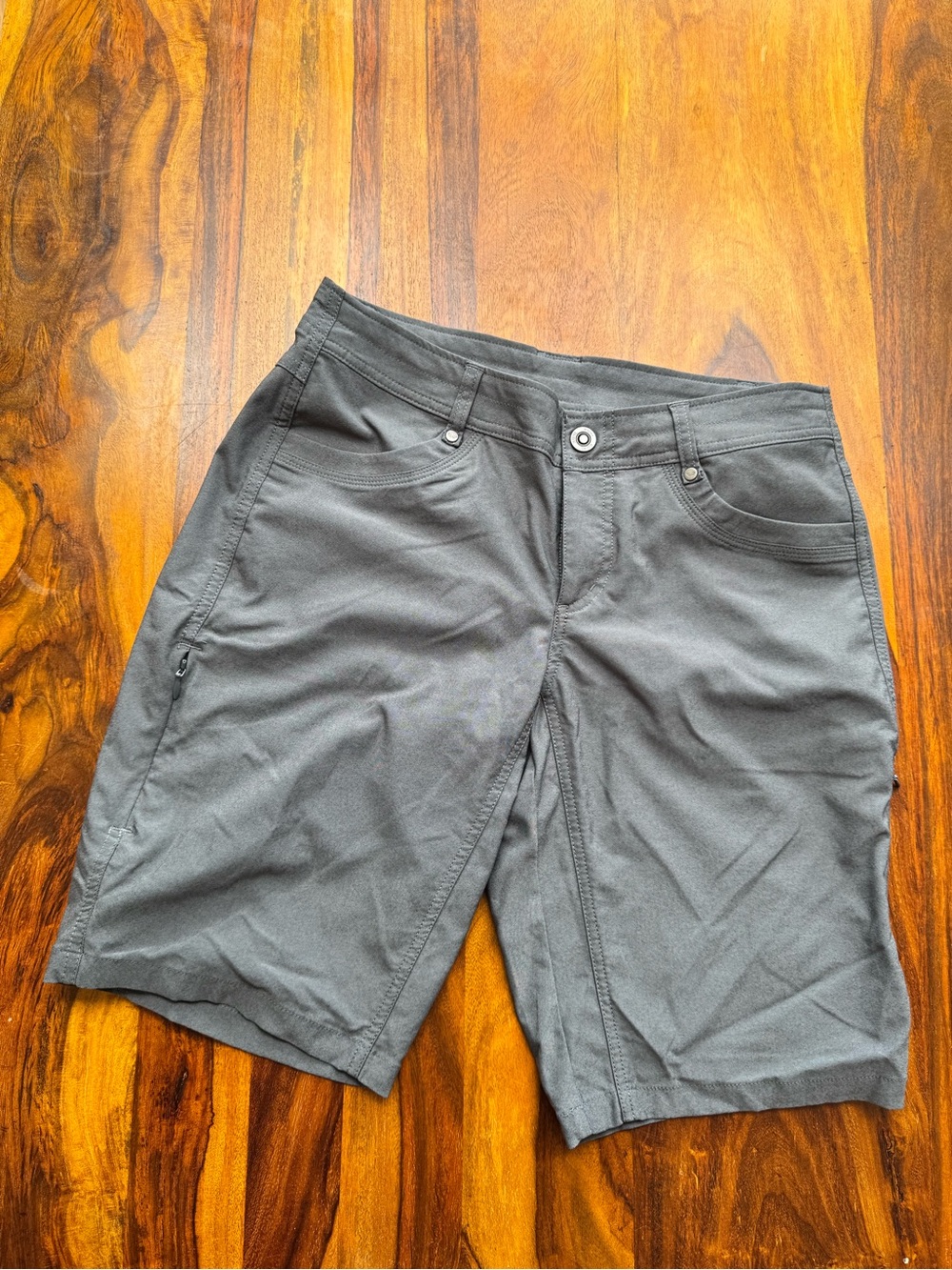Women’s Travel Shorts, Kühl, size 6